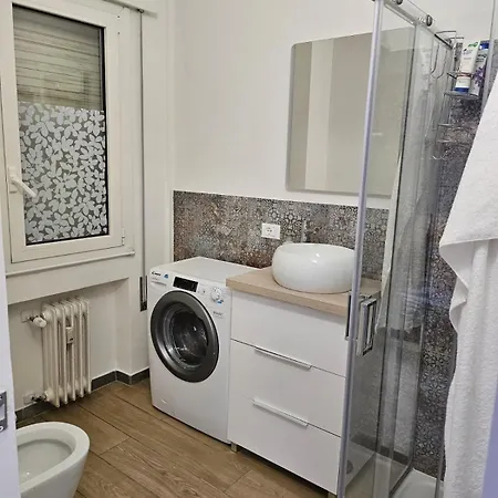 Alexa Apartment Venice
